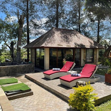 Balinese Villa In Berastagi Extérieur photo