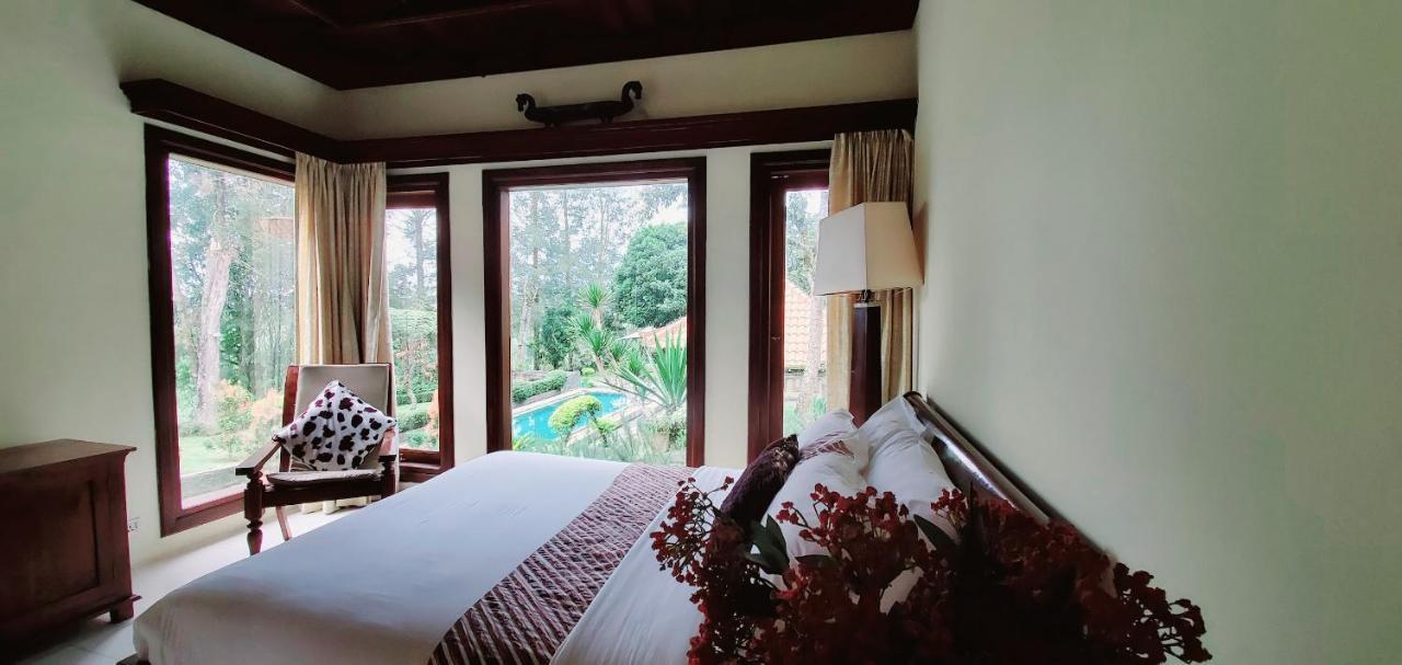Balinese Villa In Berastagi Extérieur photo